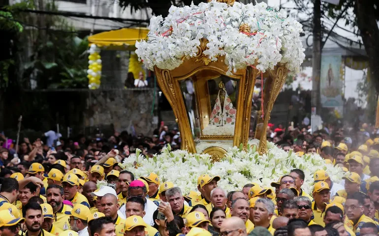 Às vésperas da cúpula, fiéis tomam ruas de Belém para Círio de Nazaré