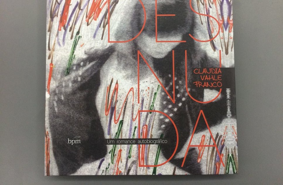 DESNUDA