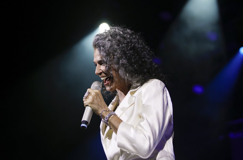 Simone traz nova turnê a Maceió dia 21 de setembro