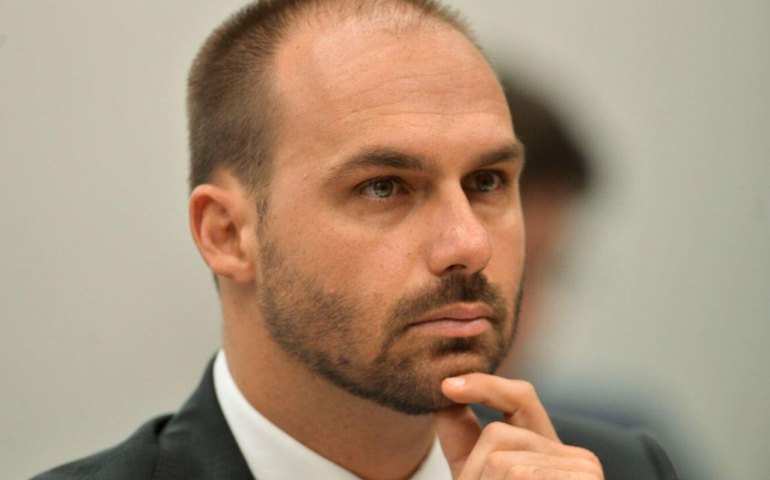Eduardo Bolsonaro sob investigação internacional: STF convoca diplomatas brasileiros nos EUA