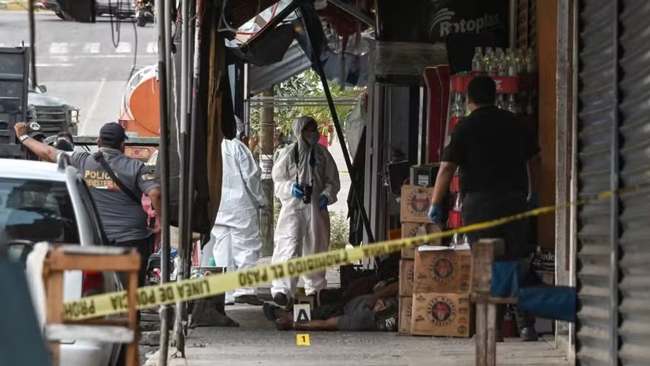 Cinco feridos em explosão no porto mexicano de Acapulco