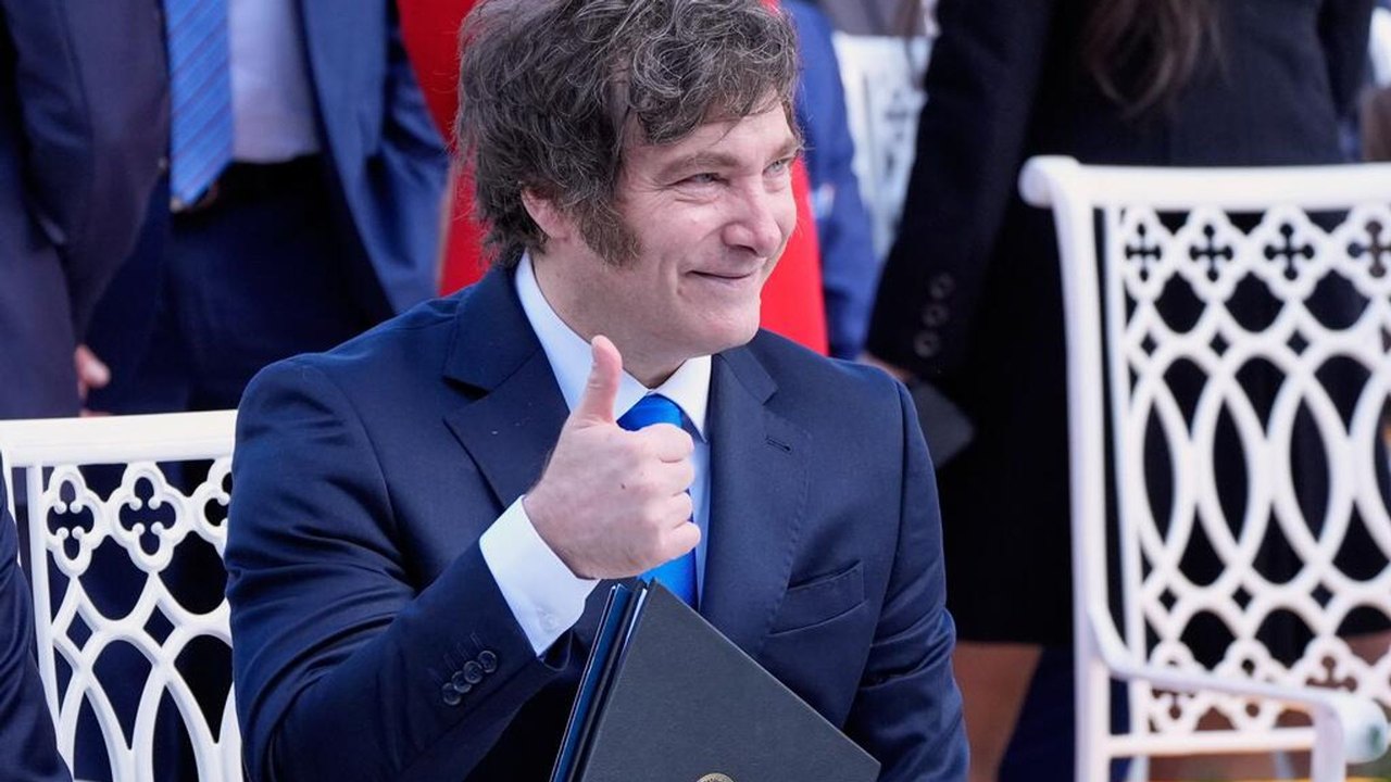 Milei confirma que disputará reeleição na Argentina e diz que seu governo 'é o melhor da história'