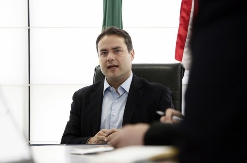 Ministério da Fazenda define alongamento da dívida até fim do mês