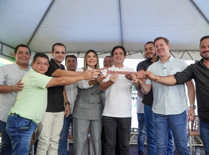 População de Jundiá celebra a entrega de obras pela gestão do prefeito Jorge Galvão