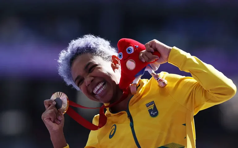Keyla Barros conquista bronze nos 1500 metros nas Paralimpíadas
