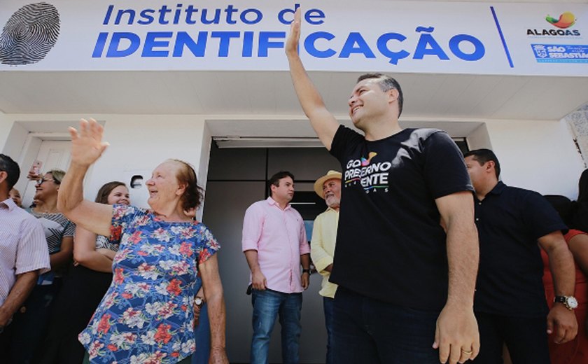 São Sebastião ganha Instituto de Identificação, acesso a povoado e mais duas escolas