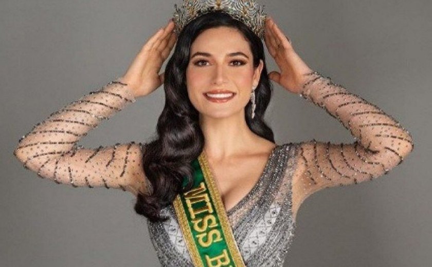 Miss Brasil Julia Gama embarca para disputar o Miss Universo 2020