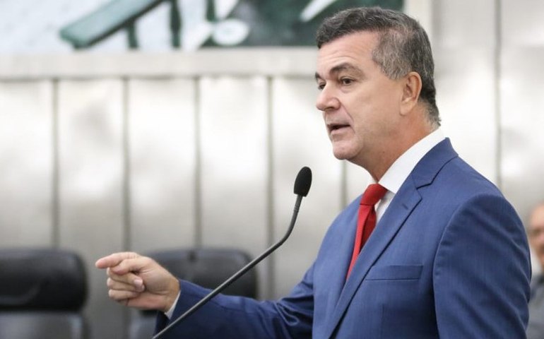 Ronaldo Medeiros mostra altivez e assina nota de solidariedade a Paulão após vencer disputa interna no PT