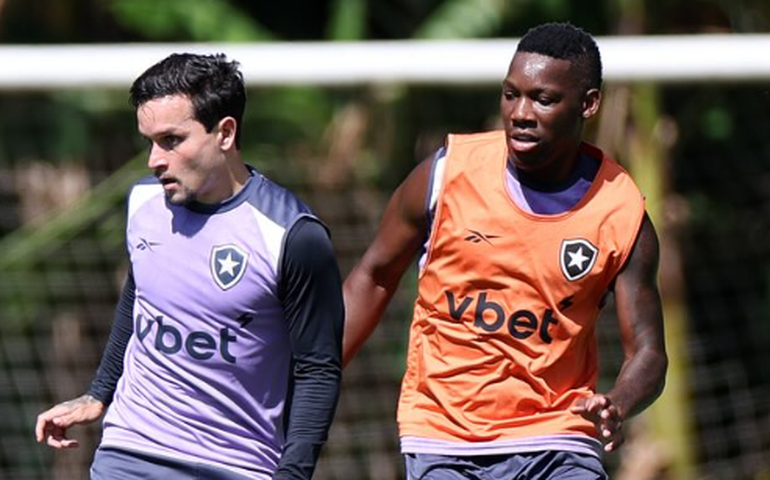 Jair e Nathan chegam ao Botafogo com objetivo de fazer história: 'Muito bom estar aqui'