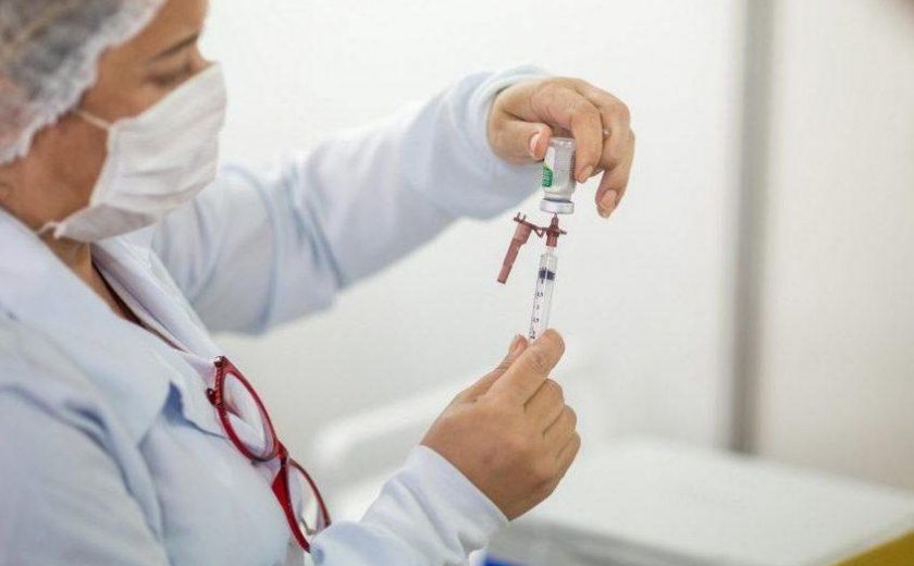 Vacina Covid-19 para adultos passa a funcionar em novo local, em Palmeira