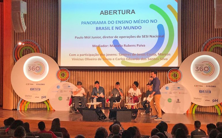 Escola Sesi/Senai de Maceió participa de discussão nacional sobre novo ensino médio