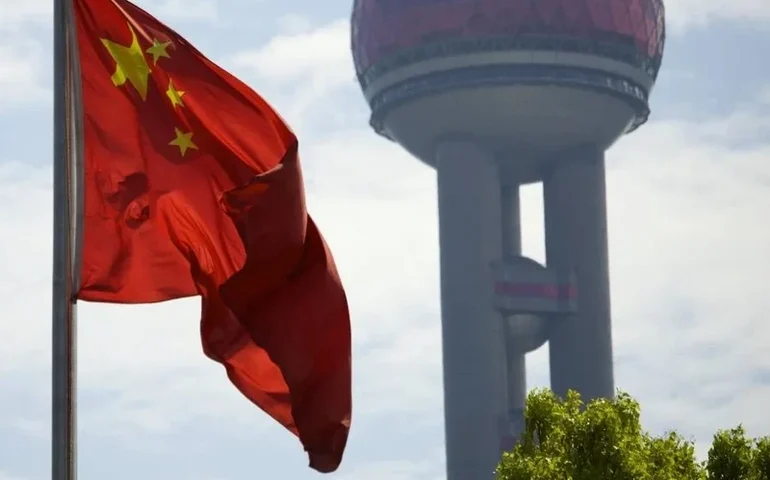 Legisladores dos EUA visitam a China em busca de melhorar cooperação militar