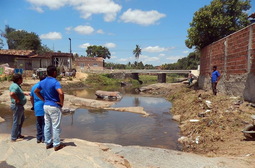 Secretaria de Meio Ambiente faz limpeza de rios em Ibateguara