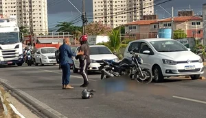 Mulher morre após acidente com moto por aplicativo na Avenida Menino Marcelo