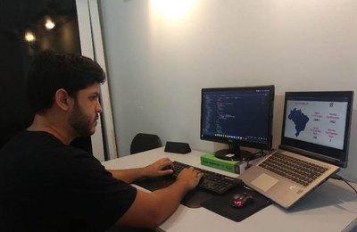 Estudante cria plataforma para acompanhar casos de Covid-19 em todo País