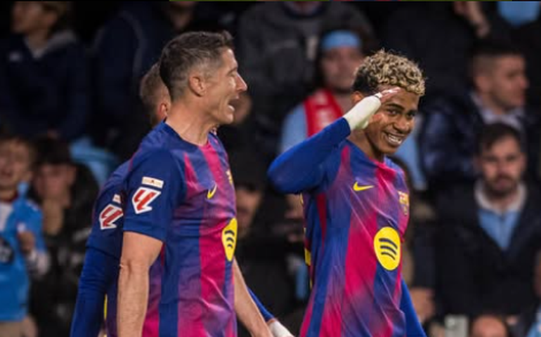 Barcelona encosta no Real Madrid com show de Lewandowski em vitória sobre o Celta