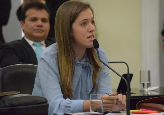 Deputada Cibele Moura apresenta indicação para que estradas de Japaratinga e Maragogi sejam sinalizadas