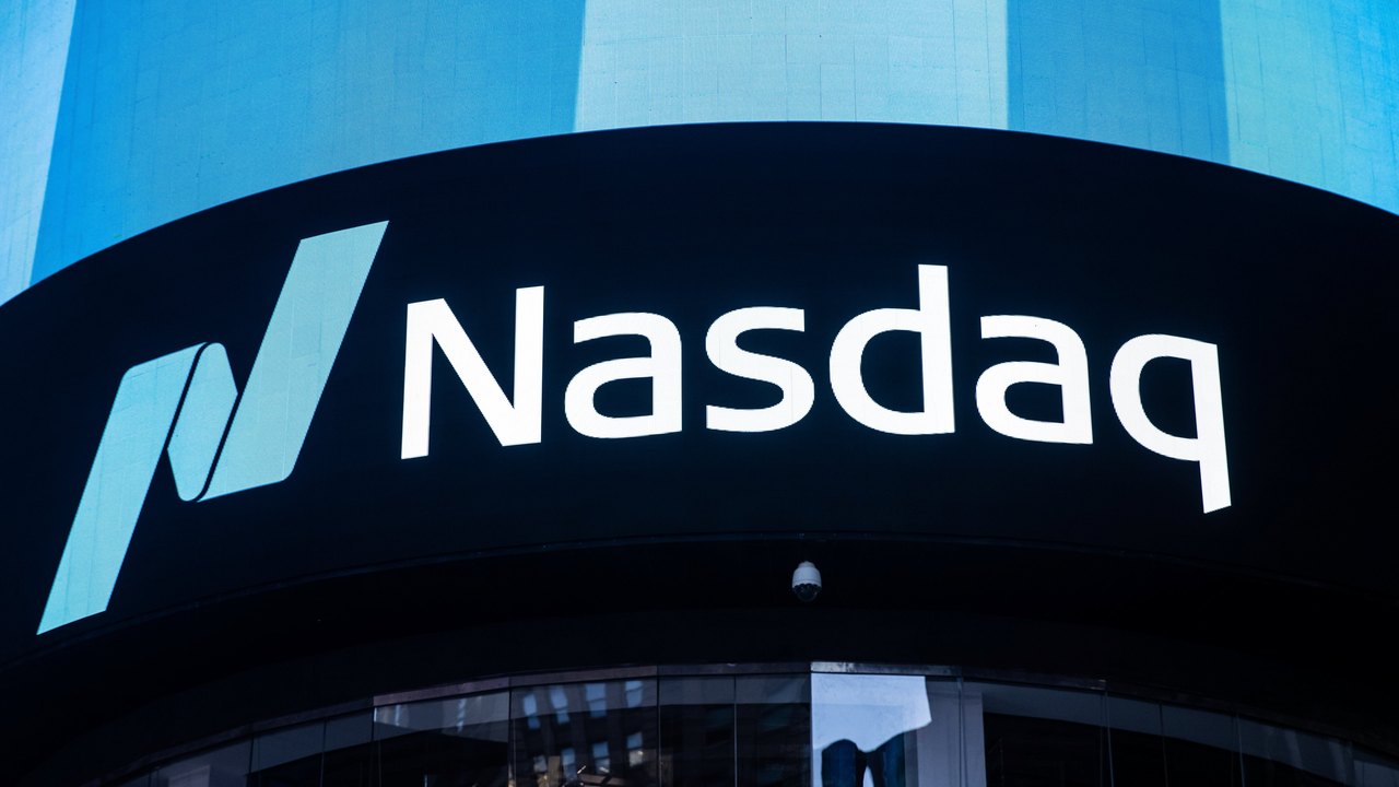 Nasdaq inicia diálogos para operar em regime de 24 horas por dia