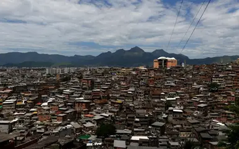 Avião presidencial 'sem sinal' deixou Lula incomunicável durante megaoperação no Rio