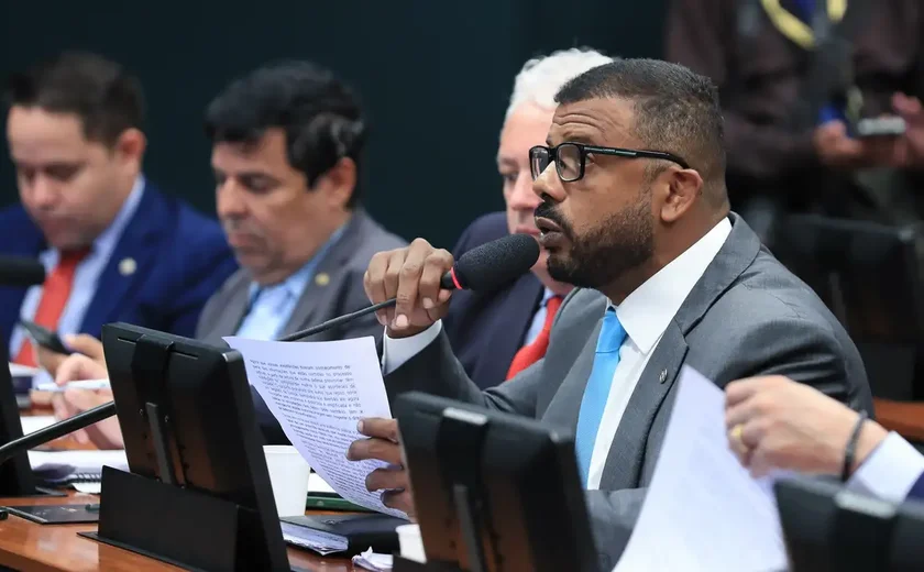 Conselho arquiva representação contra deputado por violência doméstica