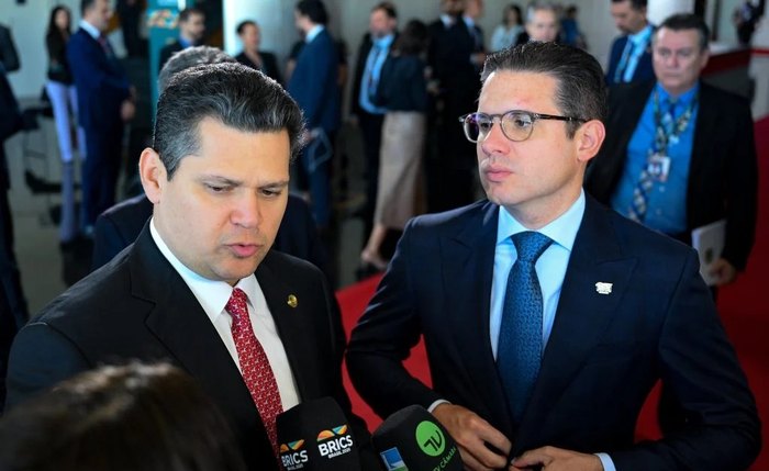 Alcolumbre e Motta lideram percepção de imagem negativa no país