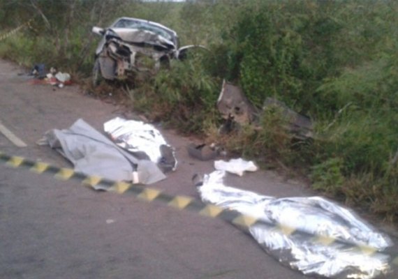 Colisão deixa três mortos na Al-220 em Craíbas