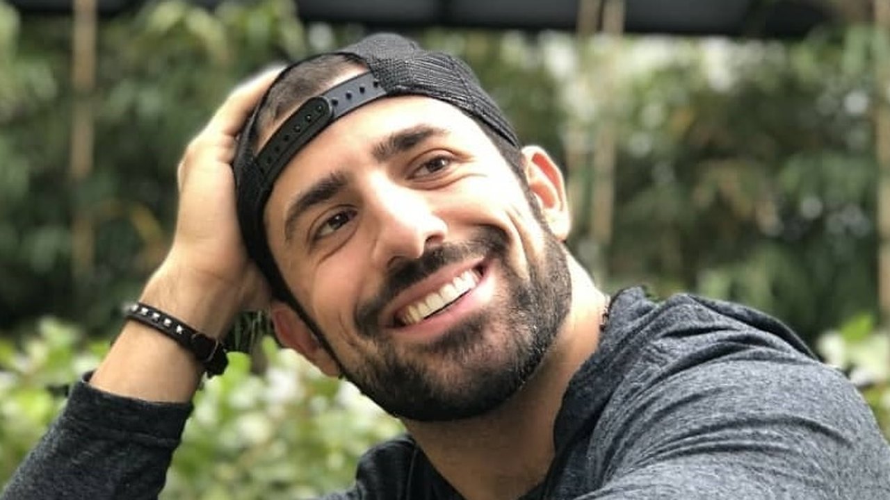 Kaysar Dadour anuncia que sua família já tem data para chegar no Brasil