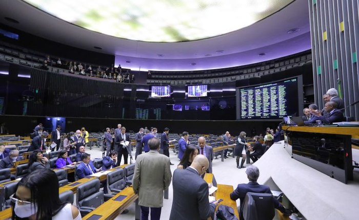 Deputados em sessão do Plenário Deputados em sessão do Plenário