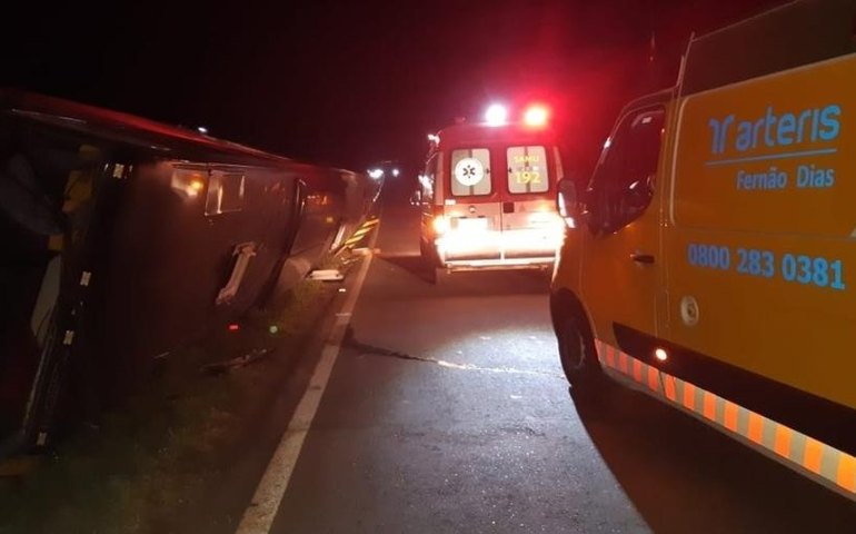 Acidente com romeiros vindos de Aparecida deixa 24 feridos