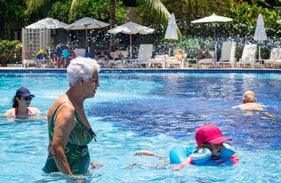 Noite de Réveillon no Arcobaleno Resort, em Porto Seguro, terá queima de fogos à beira-mar