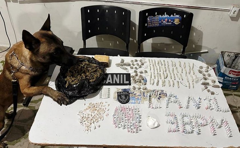 Polícia apreende drogas avaliadas em R$ 9,5 mil em residência abandonada em Arapiraca