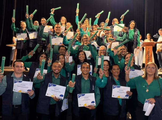 Prefeitura de Penedo celebra formatura de 67 agentes de saúde e reforça compromisso com a qualificação da Atenção Primária