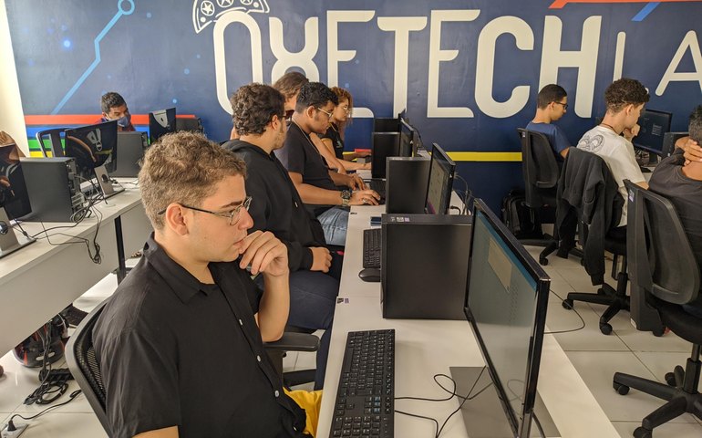 Governo inaugura novo laboratório do Programa OxeTech em Pão de Açúcar