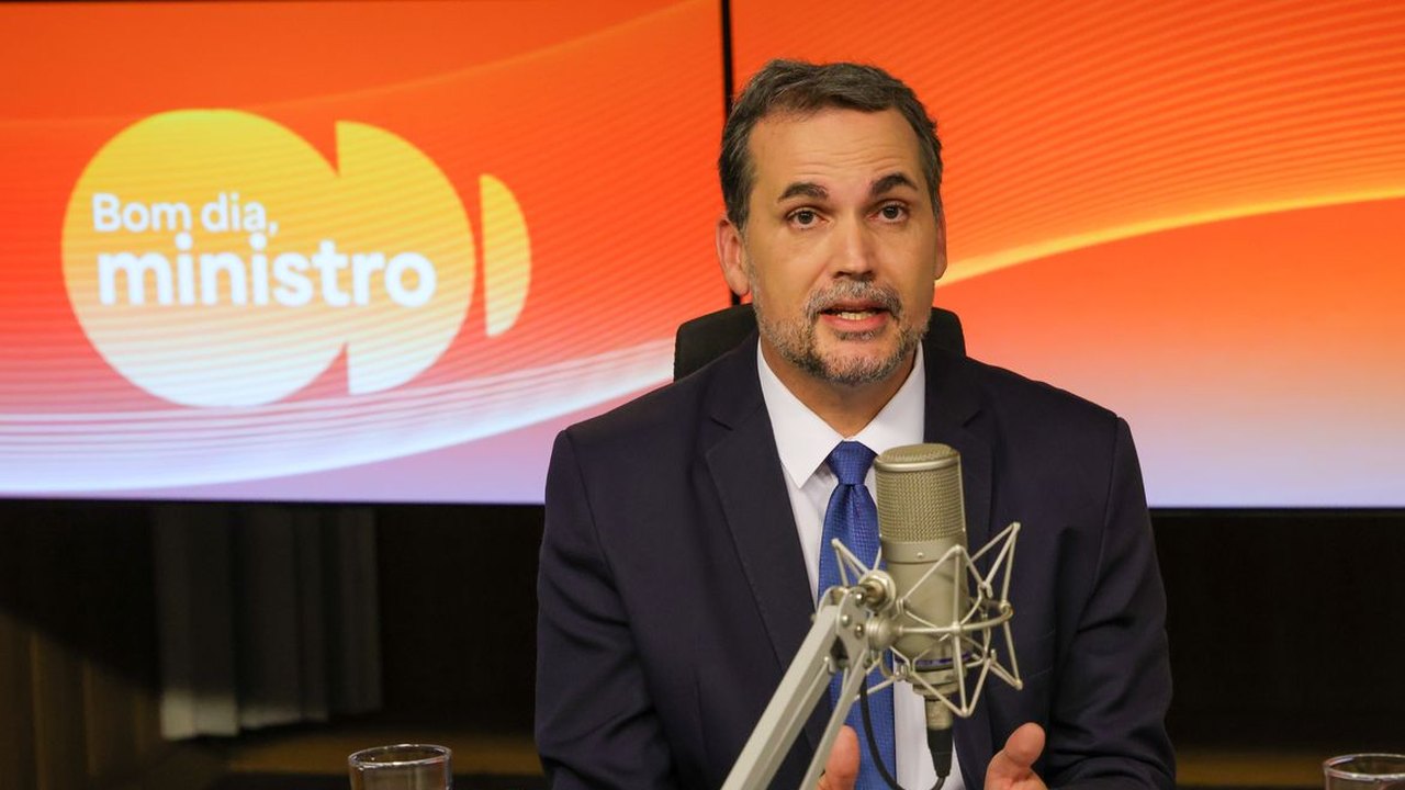 Governo usou lucros com exportação para conter preço dos combustíveis