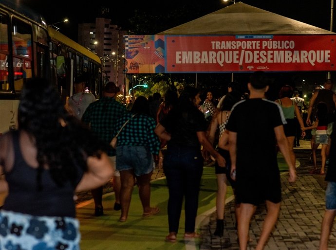 Da porta de casa para o Jaraguá: linhas gratuitas aproximam maceioenses do São João Massayó