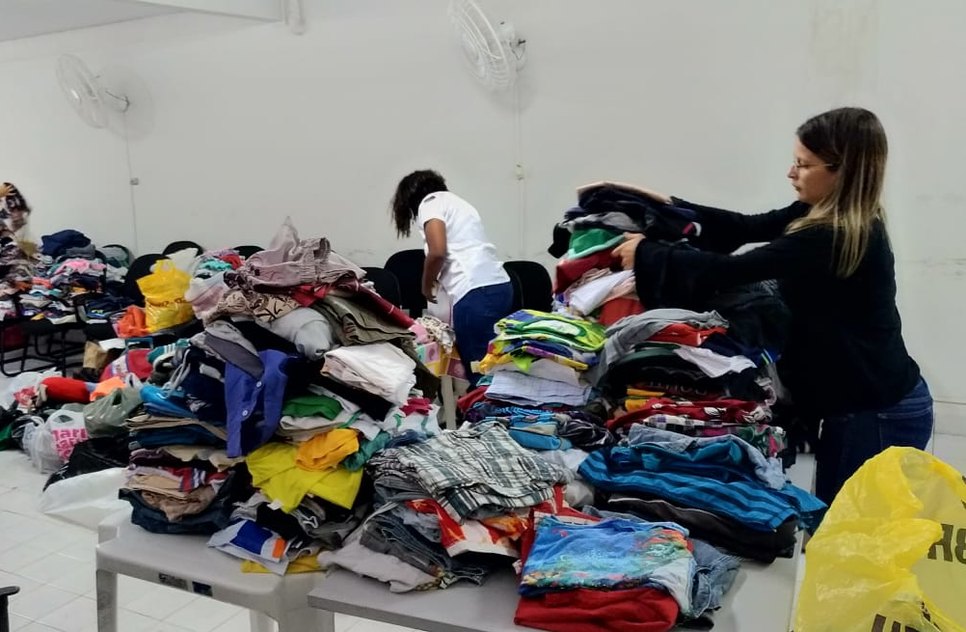 DOAÇÃO DE ROUPAS LARGO DA APARECIDA / Foto: Secom/PMA