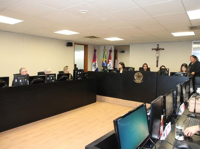 TRT/AL afasta suspeição de testemunha que moveu ação contra o mesmo empregador