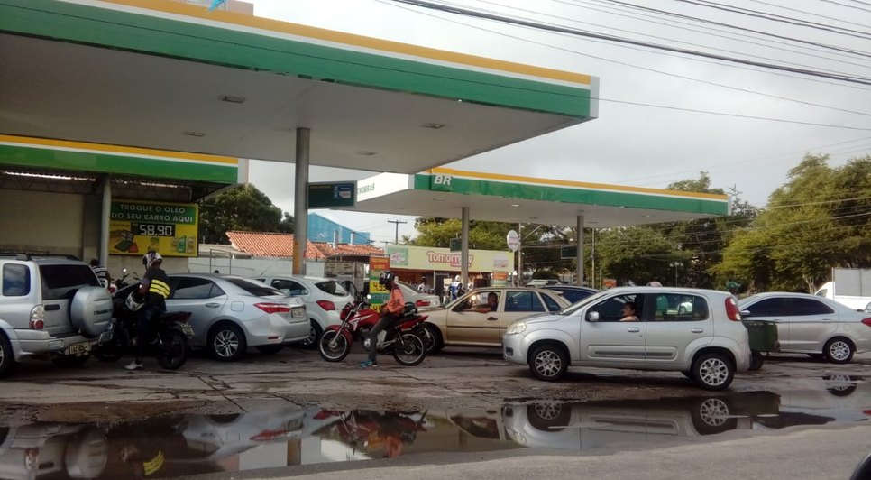 Postos de gasolina caos / Foto: Internauta