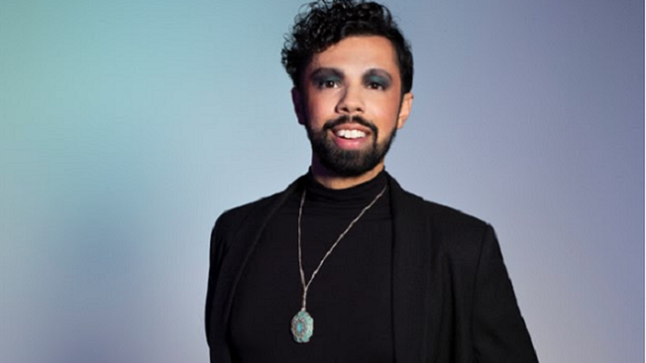 Soprano brasileiro lança single de estreia na Warner Music