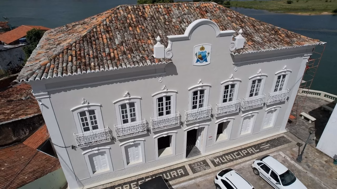 Prefeitura de Penedo decreta ponto facultativo no dia 6 de outubro