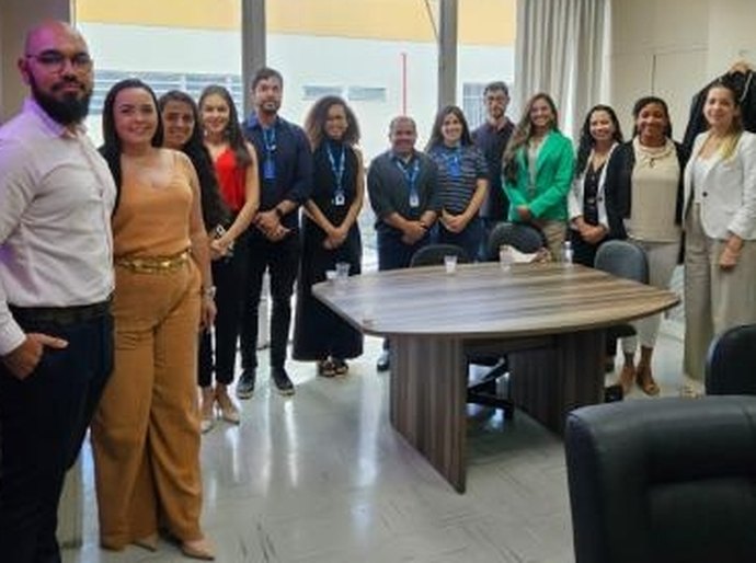 Agentes de controle externo do TCE realizam reunião sobre relatório de prestação de contas do Governo