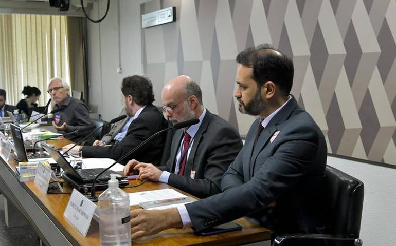 Independência orçamentária do Banco Central divide opiniões na CCJ