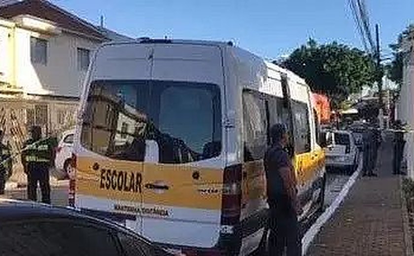 Um menino de quatro anos foi encontrado morto dentro de van escolar em SP