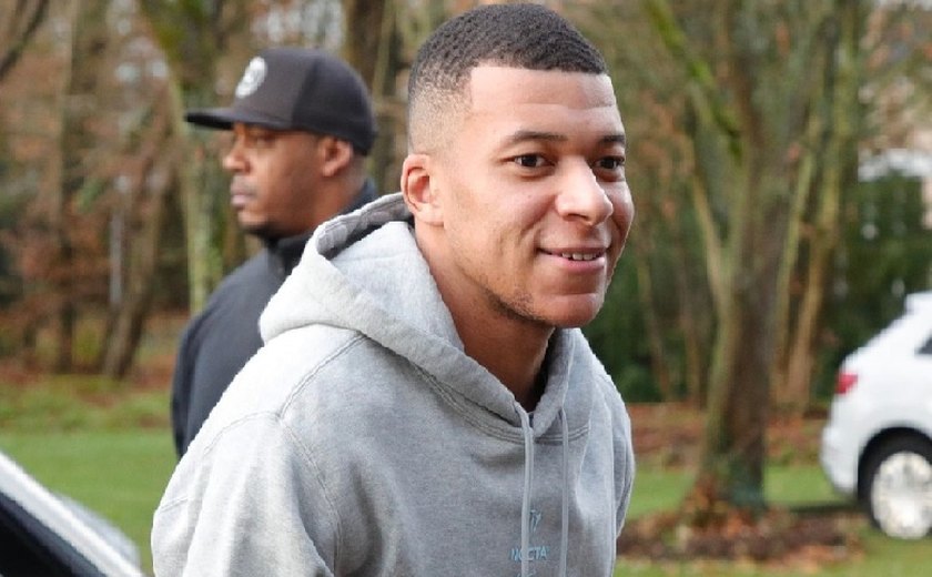 Mbappé volta aos treinos no PSG três dias após a final da Copa do Mundo