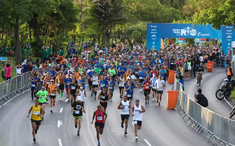 Queniano é bicampeão da Maratona do Rio com tempo recorde; etíope ganha no feminino