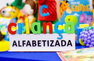 Semede de Palmeira realiza 1º Encontro Presencial do Curso Leitura e Escrita na Educação Infantil
