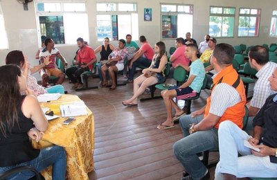 Prefeitura de União regulariza situação de comerciantes na Praça Padre Cícero