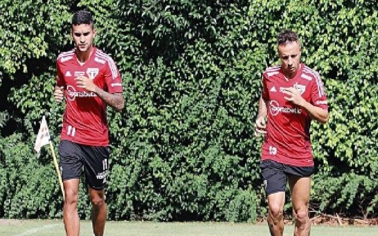 Nestor e Rafinha correm no campo e Igor Vinícius inicia transição no São Paulo