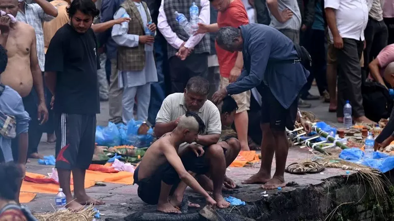 Nepal e China somam mais de 1,1 mil mortos em inundações