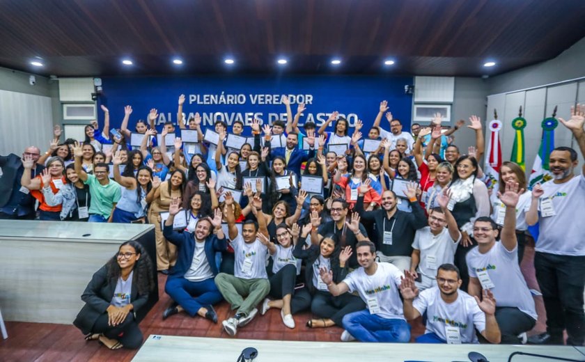 Plenarinho: Estudantes tomam posse e aprovam projetos voltados para educação e geração de emprego